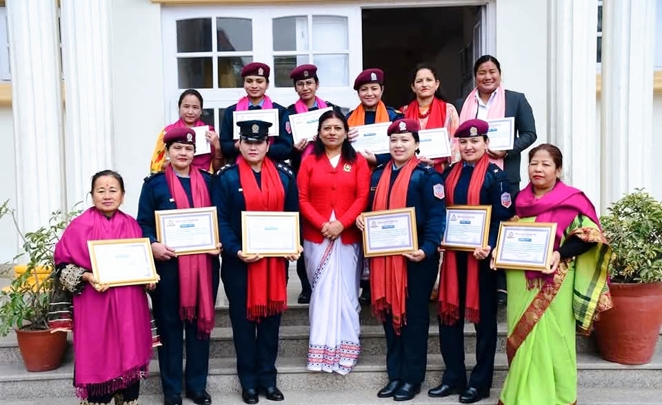 ११५ औ अन्तराष्ट्रिय नारी दिवसको अवसरमा श्रीमती संघद्वारा उत्कृष्ट १९ जना महिलाहरु सम्मान,
