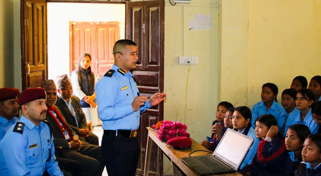 दाङ प्रहरीले लागूऔषध र साइबर अपराध नियन्त्रण विशेष सचेतनामूलक कार्यक्रम