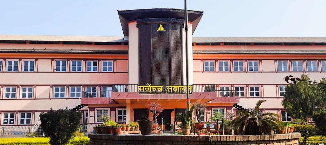 सातै प्रदेशका मुख्यमन्त्री तथा प्रदेश प्रमुख विरुद्ध सर्वोच्च अदालतमा रिट कसले हाल्यो,