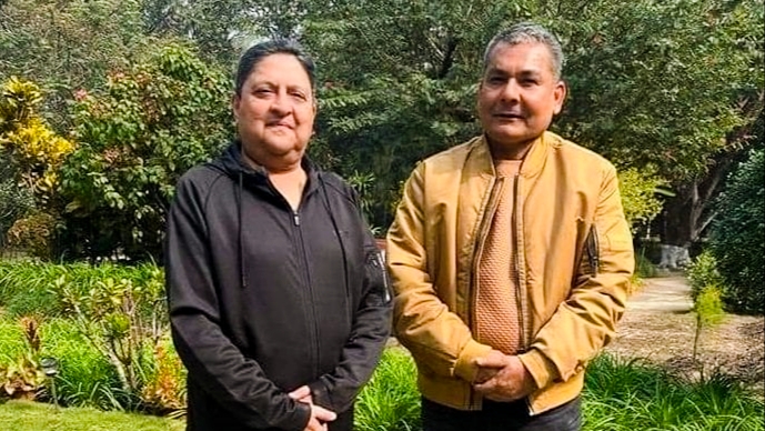 दुर्गा प्रसाईंले निर्मल निवास पुगेर पूर्वराजा ज्ञानेन्द्र शाहसँग भेटघाट गरे