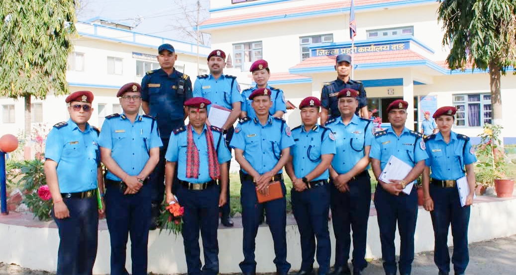 दाङमा कार्यरत असइ इन्द्र बहादुर डिसीले लगाए सइको दर्जानि चिन्ह सुशोभन