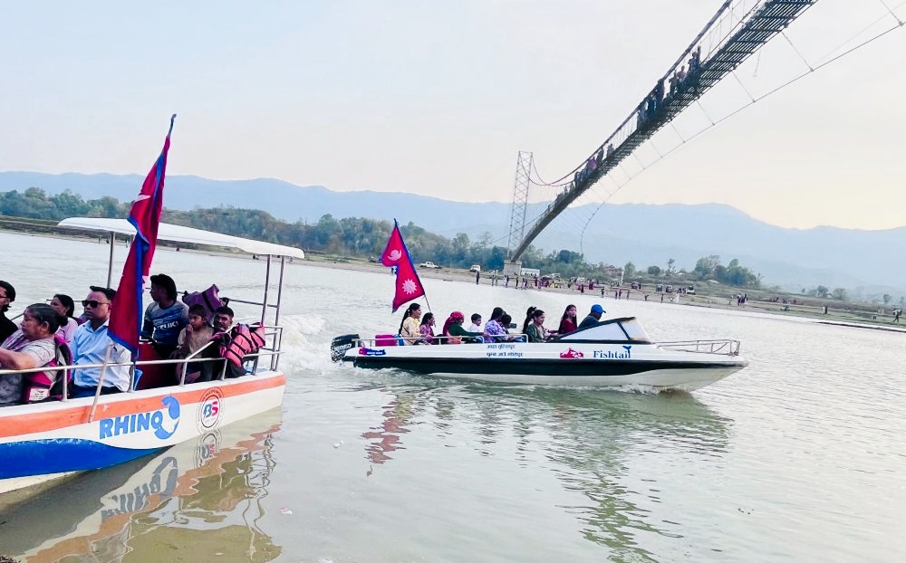 जिल्ला प्रशासन दाङले तुल्सीपुरमा सञ्चालनमा रहेको मोटरवोट सेवा तत्काल बन्द गर्न आदेश,