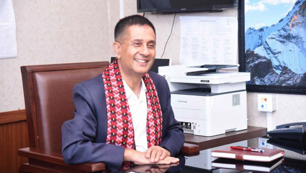 प्रमुख प्रशासकीय अधिकृत गुरागाईं हाजिर भएपछी कर्मचारी र जनप्रतिनिधिले पाए तलब