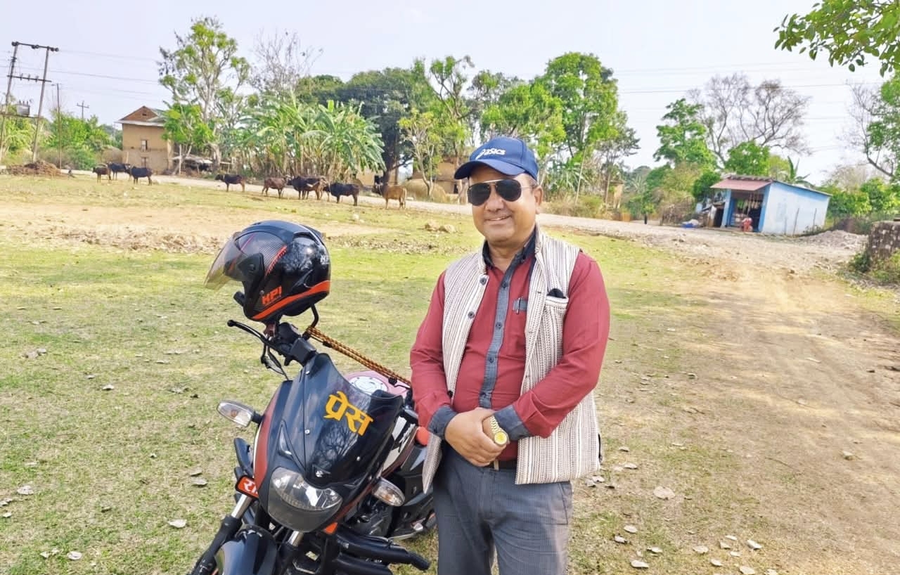 लाेकप्रीय एबिसी संचार भण्डाफाेर टिमका समाचार प्रमुख पत्रकार बिदुर एमसी सम्मानित