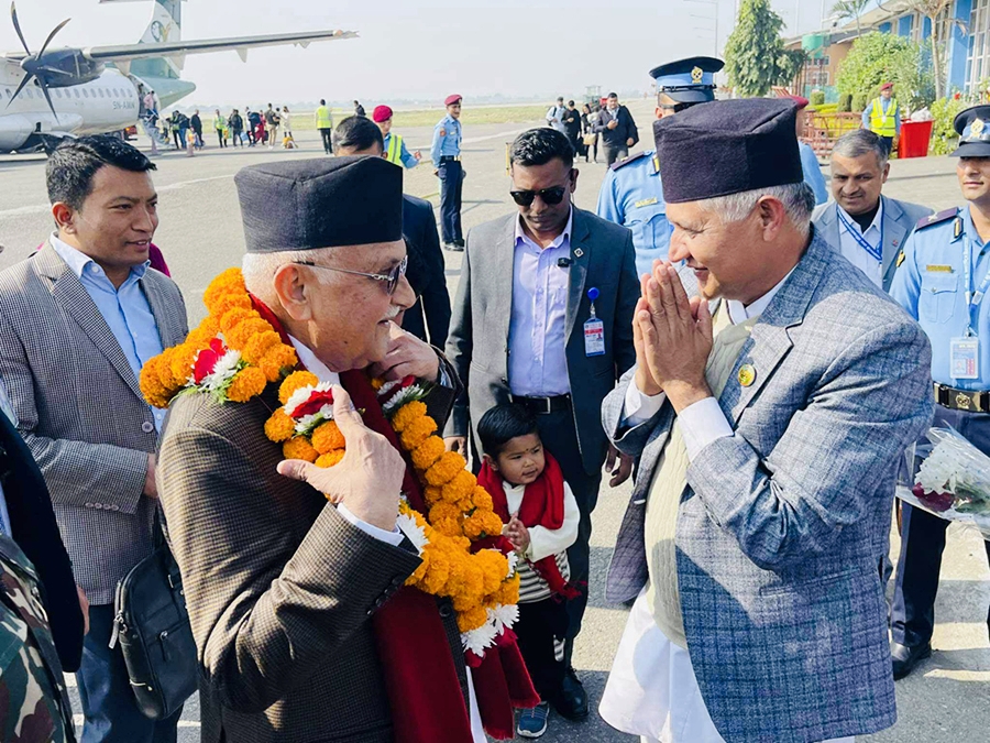 प्रधानमन्त्री केपी शर्मा ओली लुम्बिनीमा बुद्ध जयन्तीको कार्यक्रममा सहभागी हुन आईपुगे