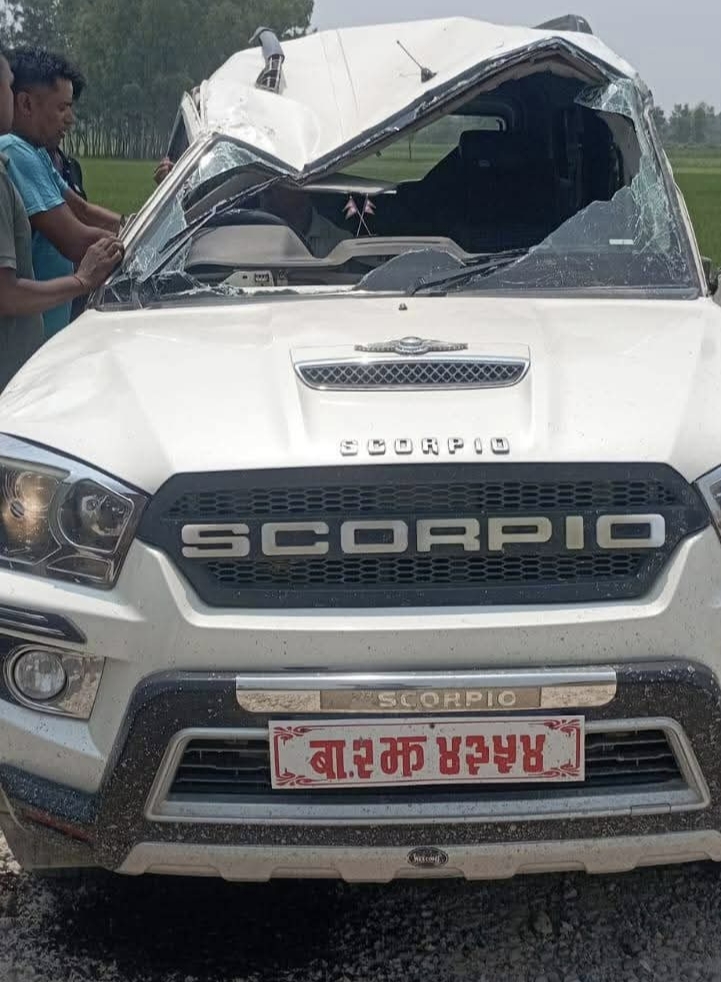 सिमरौनगढ़ नगर प्रमुख चढ़ने गाड़ी दुर्घटना,