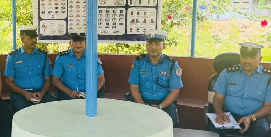 दाङ ट्राफिक प्रमुख उपेन्द्र बम पोष्ट प्रमुखहरुसंग दुर्घटना न्यूनिकरणमा प्रभावकारी भूमिका निर्वाह गर्न निर्देशन,