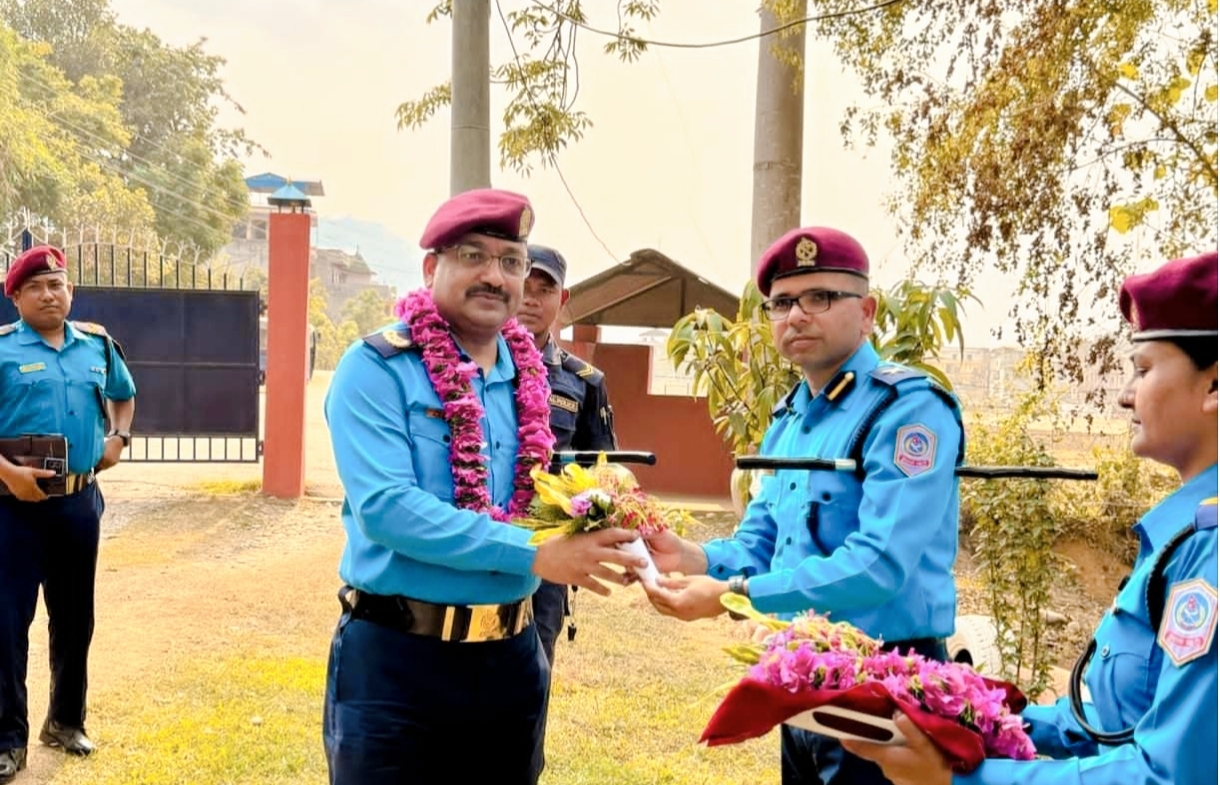 लुम्बिनी प्रदेश डिआईजी राजेन्द्र प्रसाद भट्टद्वारा ईलाका प्रहरी कार्यालय रामपुर पाल्पाको निरिक्षणमा