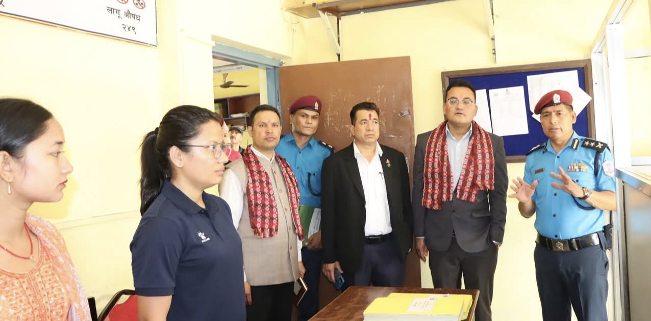महान्ययाधिवक्ताहरुद्वारा जिल्ला प्रहरी कार्यालय बाँकेको एवं विभिन्न क्षेत्रको हिरासत कक्षको अनुगमन