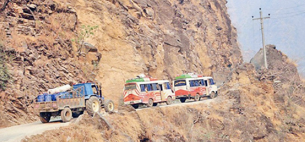 सडकखण्ड मर्मतका लागि आगामी मंगलबार देखि कर्णाली राजमार्ग ४ दिन बन्द हुने