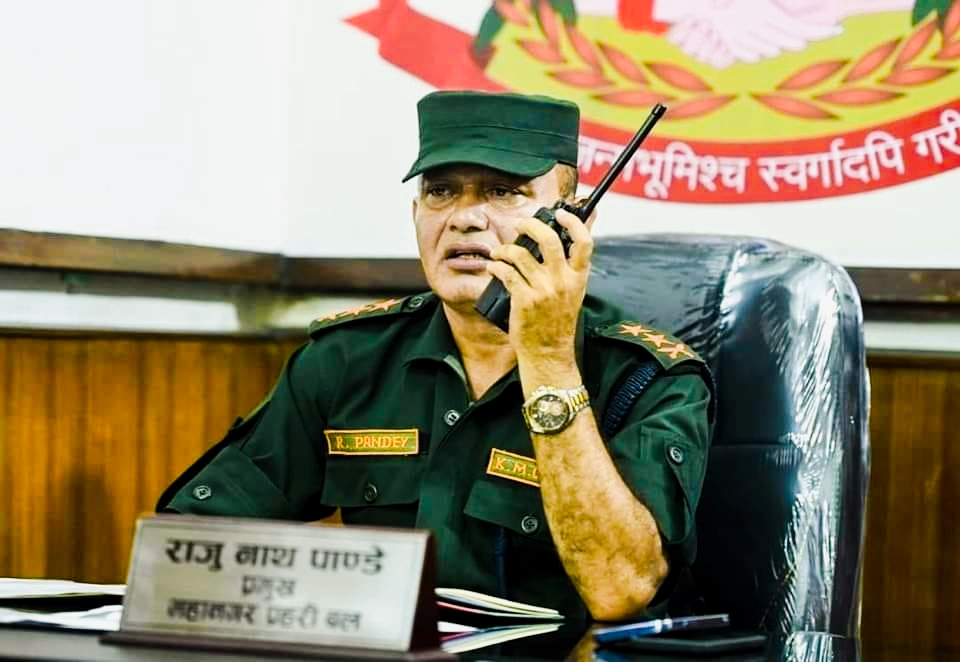 काठमाडौं महानगर प्रहरी प्रमुख राजुनाथ पाण्डे ६ महिनाको लागि निलम्बनमा