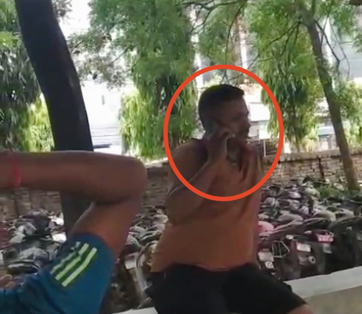 सिरहा जिल्लामा एसपी घुमुवाहरुको आर्थिक आतंक; तस्करीको रकम असुल्न भ्याई नभ्याई