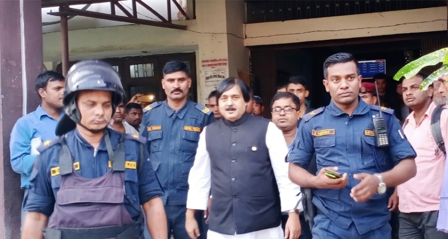 पूर्वसांसद अफताब आलमलाई सफाइ दिएको भन्दै न्यायाधीशहरुलाई कालो मोसो प्रहार २ जना पक्राउ,