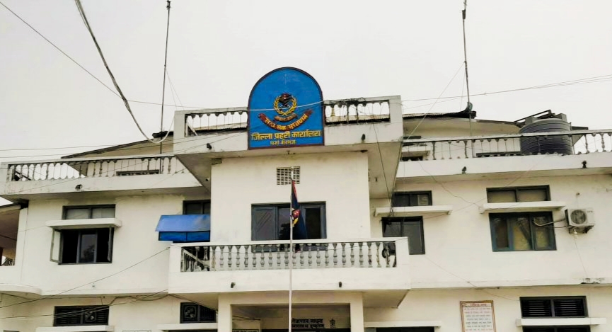 पर्सा प्रहरीले न्यायाधीश खुसीप्रसाद थारुलाई मसी छ्यापेको आरोपमा ३ जनालाई पक्राउ