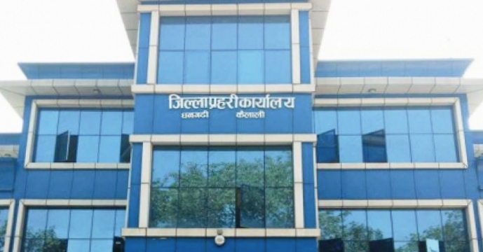 प्रहरीमाथि नै आक्रमण गरेपछि कैलाली प्रहरीले गोली हानेर दुई जनालाई नियन्त्रणमा लियो