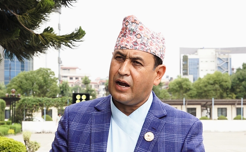 माओवादीले रामहरि खतिवडा पनि संलग्न भए किर्ते जालसाजी भएको टिप्पणी गर्दै राजीनामको माग