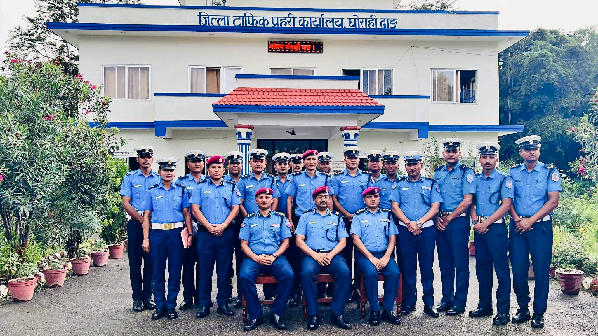 लुम्बिनी प्रदेश डिआईजी राजेन्द्रप्रसाद भट्टद्वारा जिल्ला ट्राफिक प्रहरी कार्यालय दाङको अनुगमन,