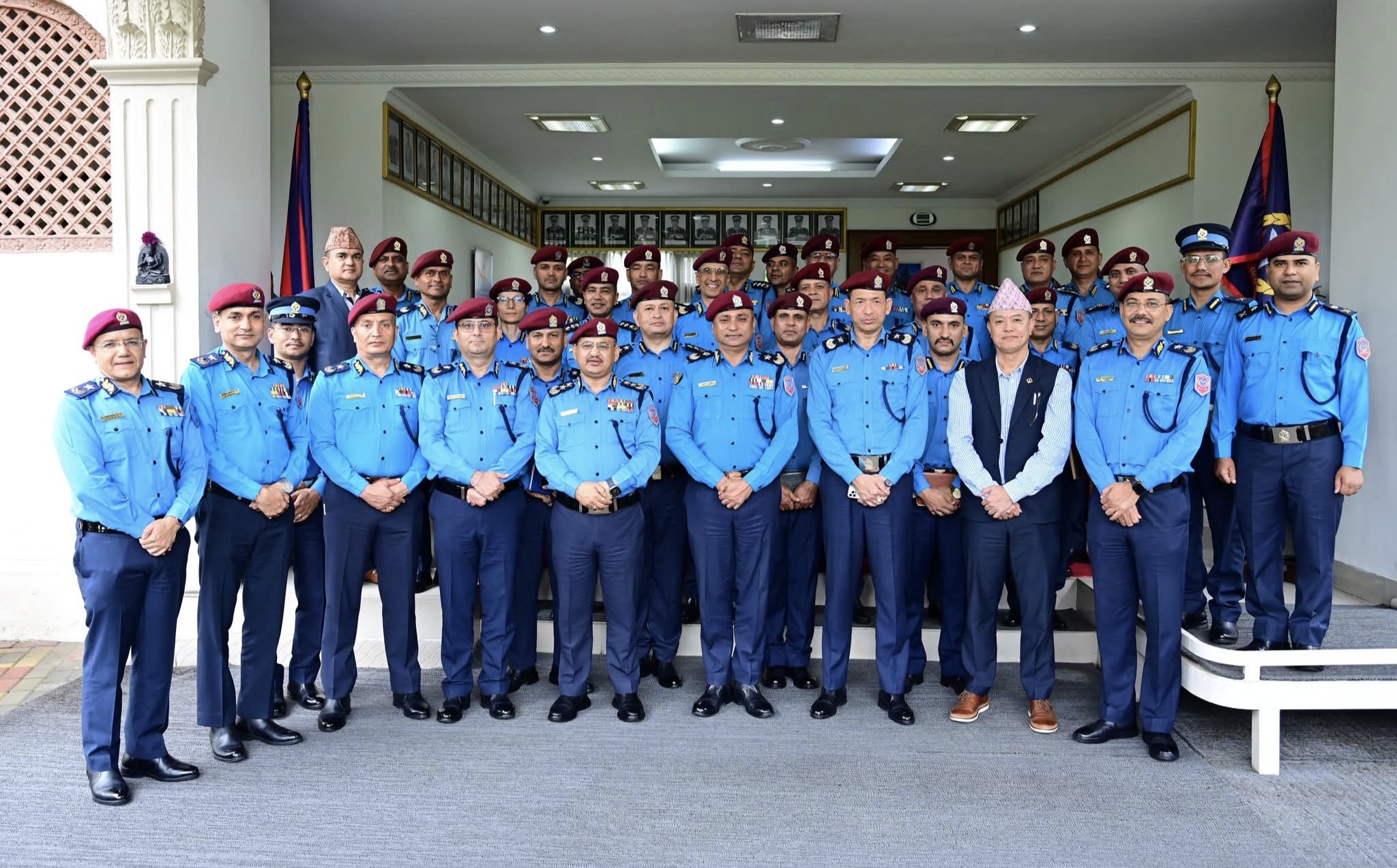 आईजिपी थापाद्वारा पदोन्नति हुनुभएका ८ जना प्रहरी अधिकृतहरूलाई दर्ज्यानी चिन्हद्वारा सुशोभित,