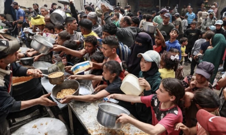 गाजामा झण्डै १० हजार भोकमरीहरु पीडित परिवारलाई खाद्यान्नको अभाव जनजीवन कष्टकर,