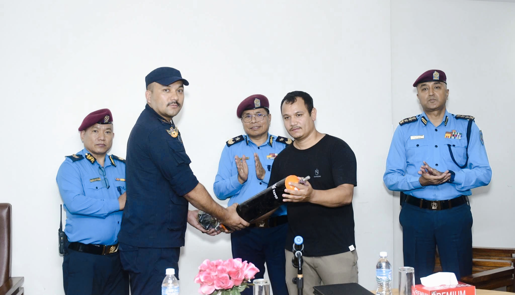 विपद उद्दार सामाग्री संकलन अभियान अन्तर्गत “Portable Oxygen Cylinder हस्तान्तरण