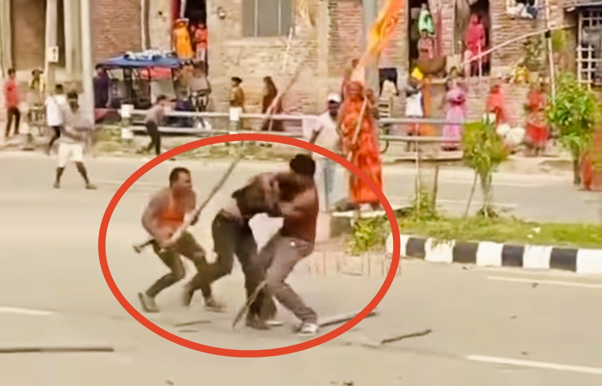 गणेशको मूर्ति विसर्जनका क्रममा विवाद झडपमा दुई पक्षबीच ढुंगामुढा प्रहरीद्वारा अश्रुग्यास प्रहार,