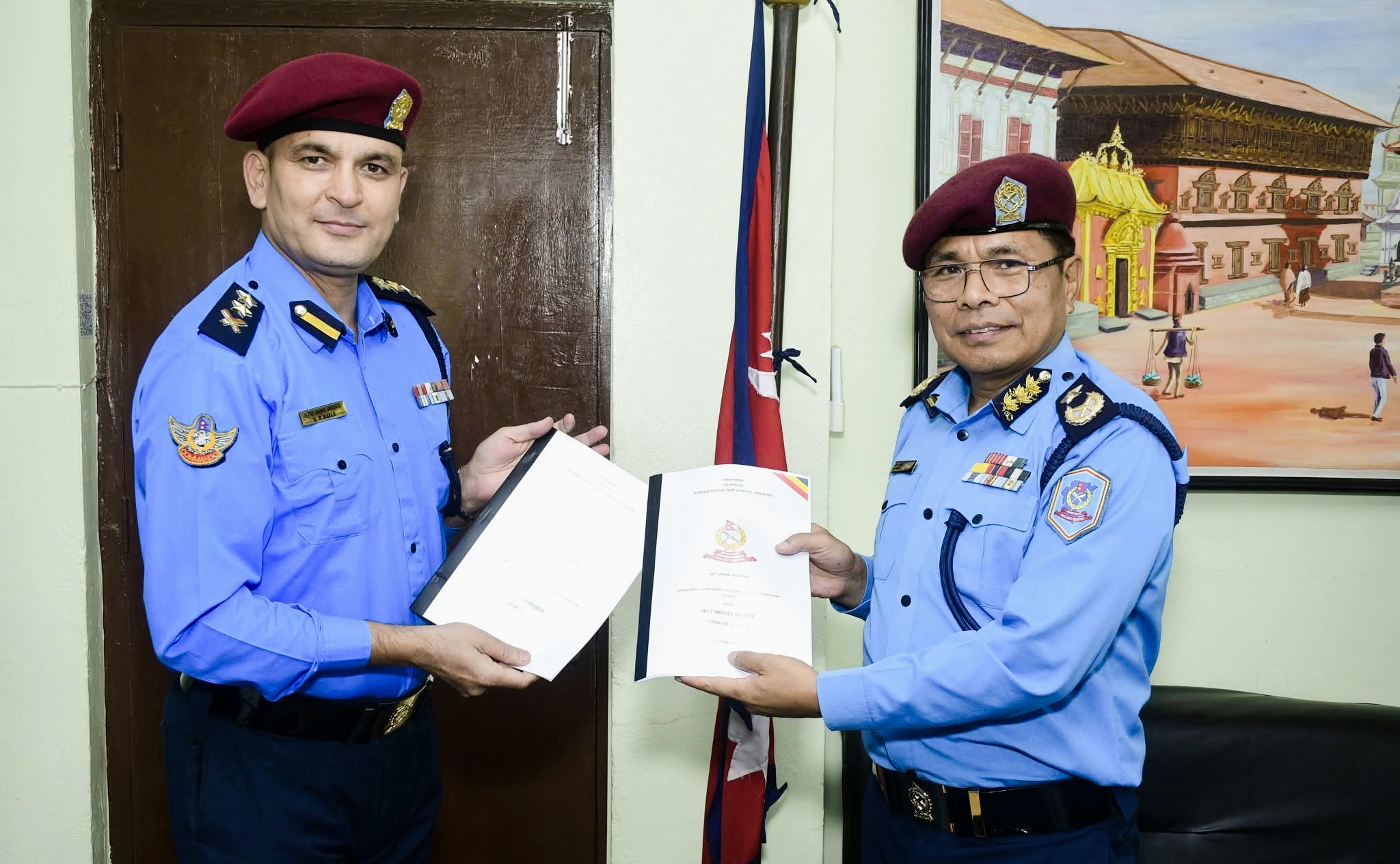 काठमाडौं उपत्यका प्रहरी कार्यालय मातहतको प्रमुखहरूसँग बार्षिक कार्यसम्पादन सम्झौतामा हस्ताक्षर,