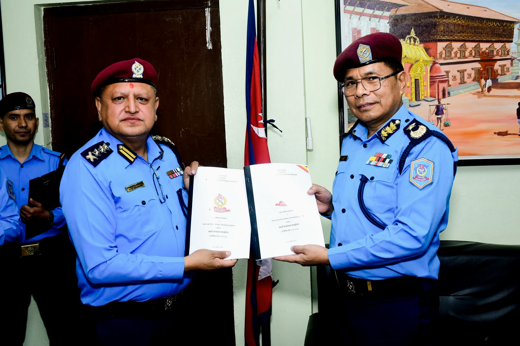 काठमाडौं उपत्यका प्रहरी कार्यालय मातहतको प्रमुखहरूसँग बार्षिक कार्यसम्पादन सम्झौतामा हस्ताक्षर
