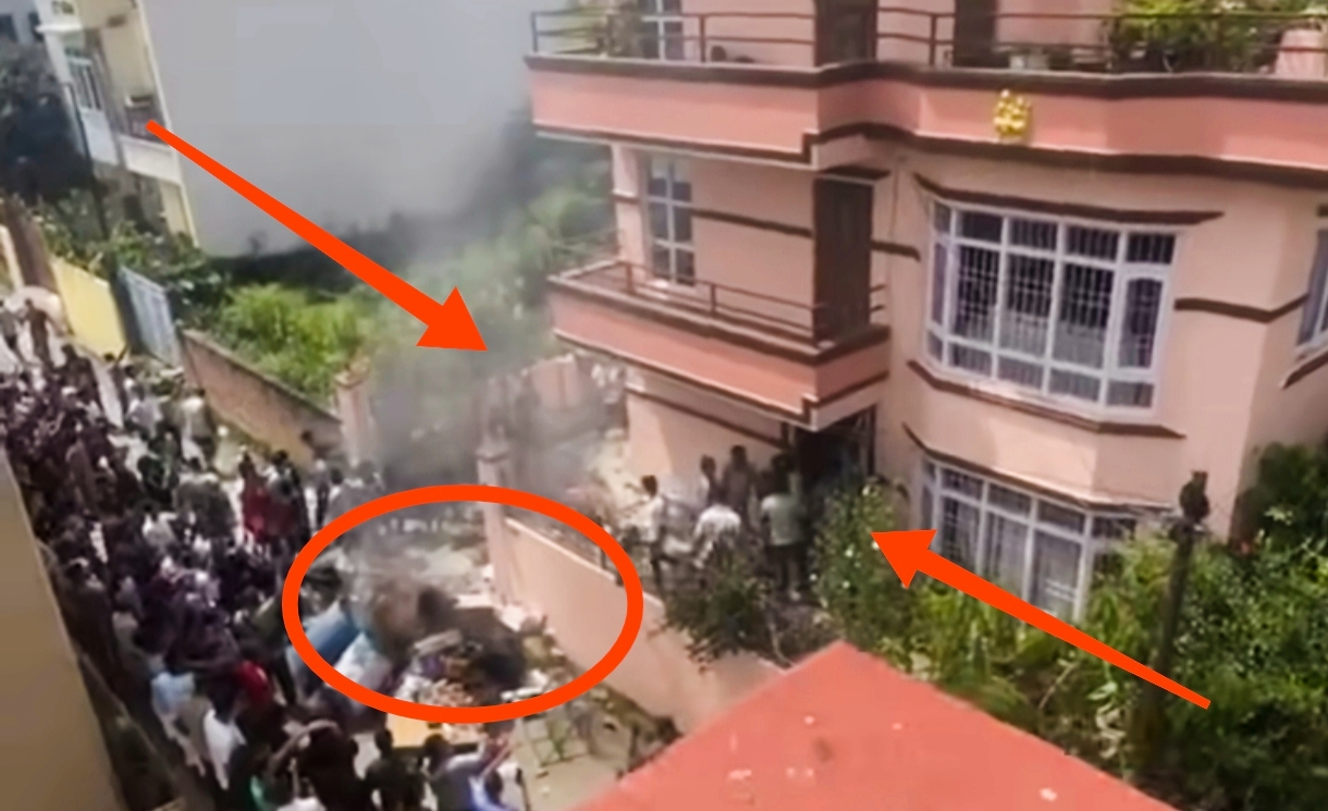 निवर्तमान गृहमन्त्री रमेश लेखकको घरमा प्रदर्शनकारीद्वारा आगजनी र तोडफोड