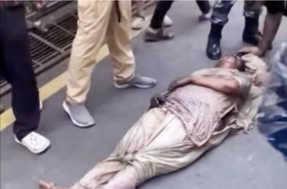 आगजनीमा परी पूर्वप्रधानमन्त्री झलनाथ खनालकी पत्नी चित्रकार घम्भिर घाइते