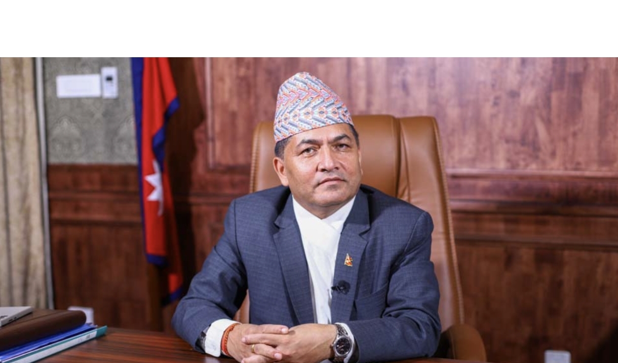 मुख्य सचिव एकनारायण अर्यालले शनिबारसम्म नयाँ प्रधानमन्त्री आउनसक्ने संकेत गरे,