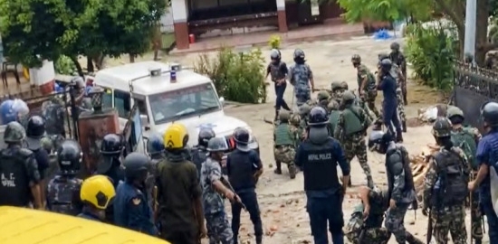 आन्दोलनको क्रममा कारागारबाट ८ हजार ८१६ कैदीबन्दी अझै फरार खतराको संकेत बड्यो,