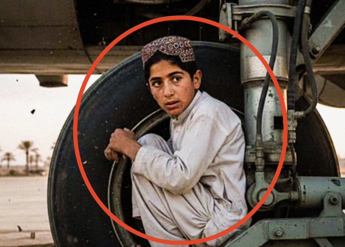 अफगानिस्तानबाट १३ वर्षीय बालक प्लेनको ल्यान्डिङ गियरमा लुकेर काबुलबाट दिल्लीसम्म पुगे