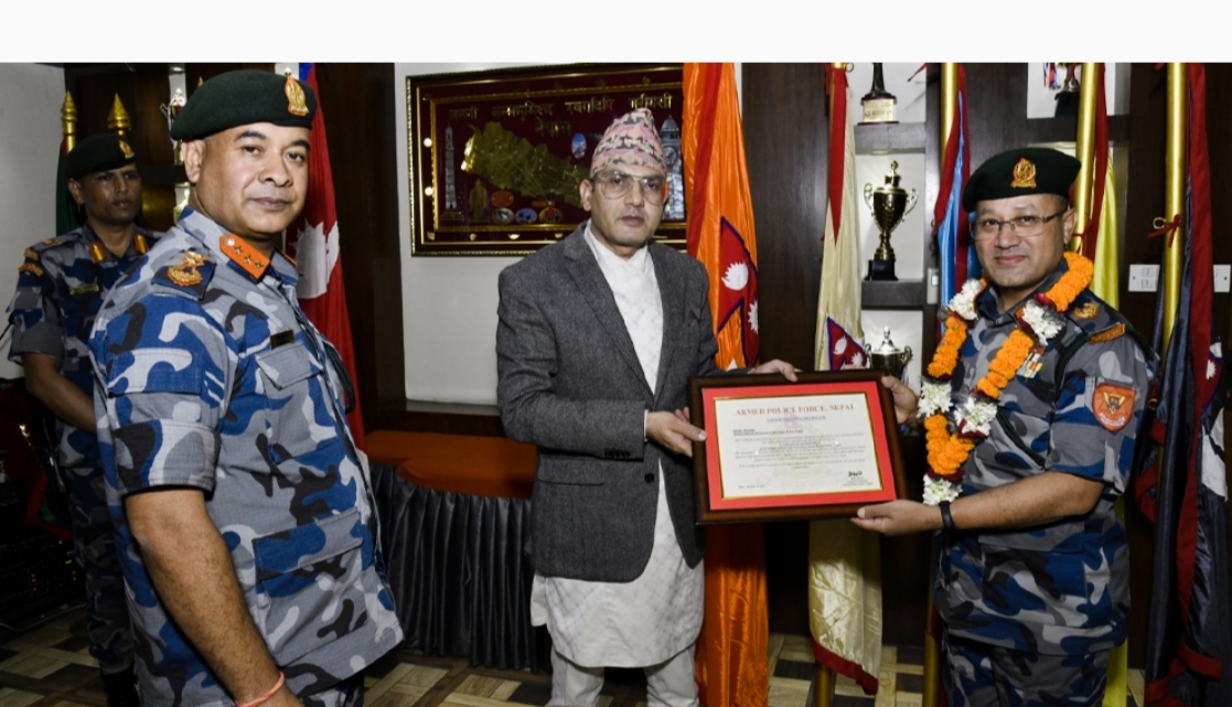 सशस्त्र प्रहरी बलका केन्द्रिय प्रवक्ता तथा डीआईजी कालिदास धौवजीको बिदाइ,