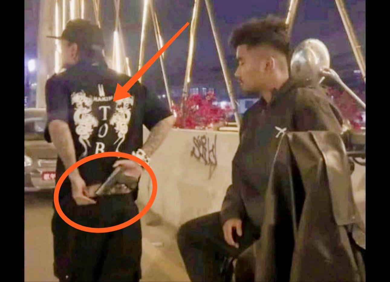 जिल्ला प्रहरी परिसर काठमाडौँले टिओबीको टिसर्ट लगाएर पेस्तोल बोक्ने १ जना युवक पक्राउ,