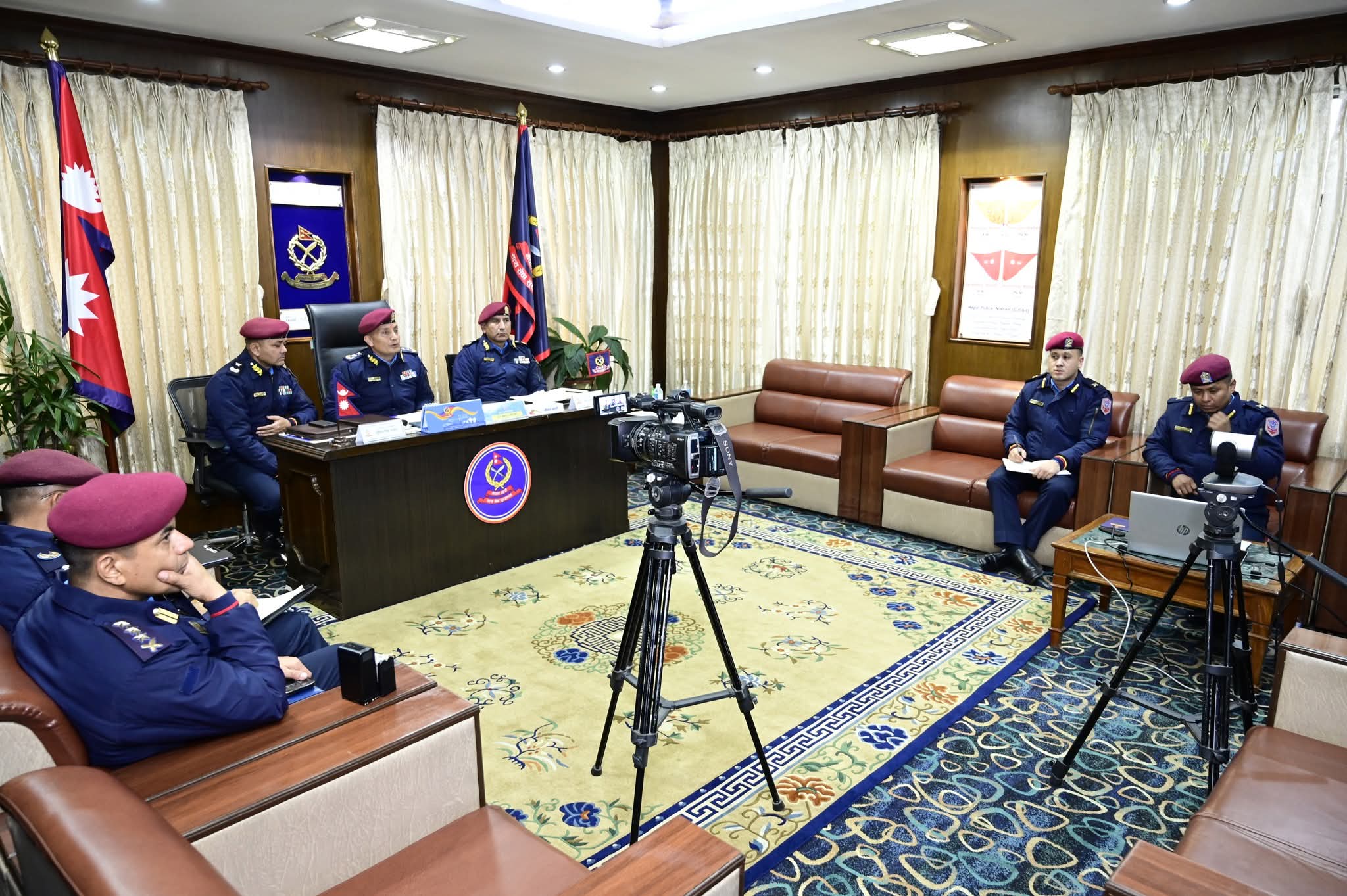 प्रहरीहरूले आ-आफ्नो जिम्मेवारी व्यावसायिक रूपमा वहन गर्न आईजीपी कार्कीको निर्देशन,