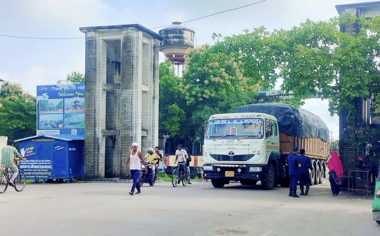 नेपालको ११ वटा सीमानाका आजदेखि ७२ घण्टाका लागि बन्द गरिने,