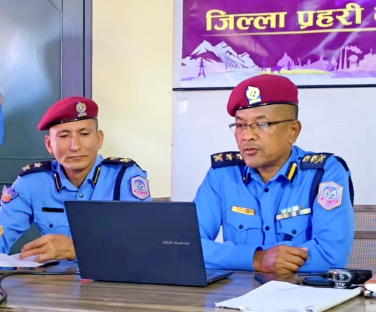 दाङ प्रहरीद्वारा जेनजी आन्दोलनमा तोडफोड र आगजनीमा संलग्न २७ जना पक्राउ गोप्य सूचना दिन अपिल,