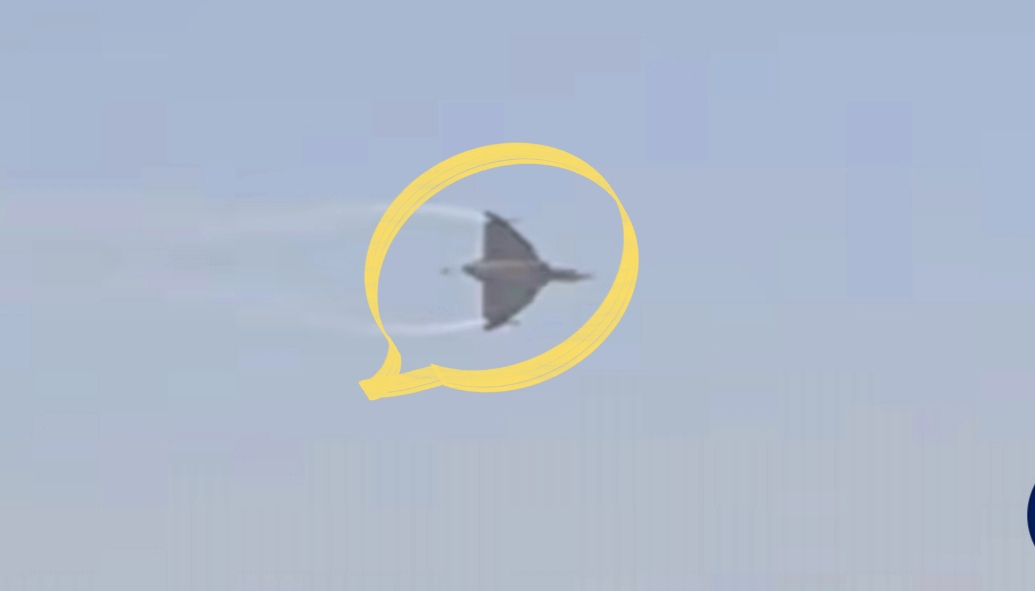 दुबई एयर शोमा सहभागी भारतीय लडाकु विमान ‘तेजस’ प्रदर्शनका क्रममा दुर्घटनाग्रस्त