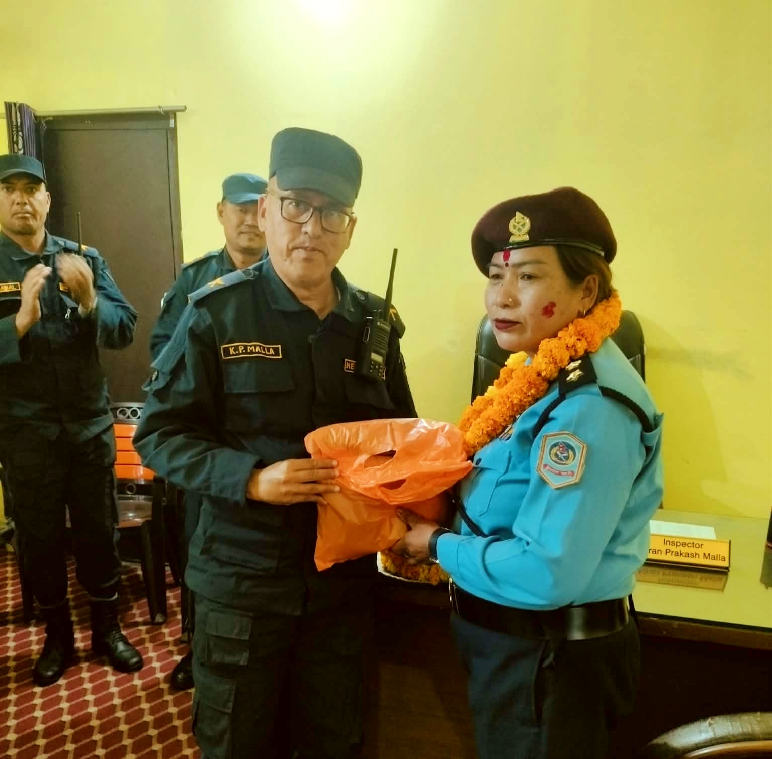 ईप्रका जमुनाहाद्वारा अवकाश हुनुभएका प्रहरी सहायक निरीक्षक सइ दिलु बुढाको भब्य बिदाई