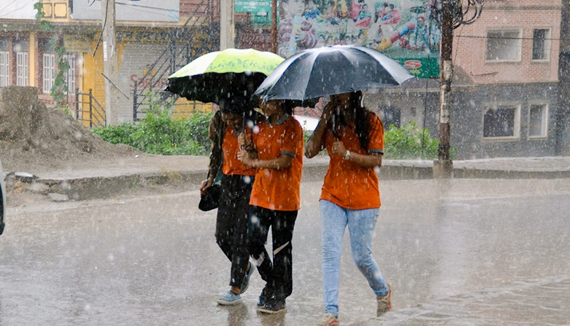 देश भर बर्षा जारी चिसो बढने मौसम पूर्वानुमान महाशाखा,