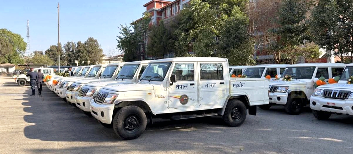 भारत सरकारले निर्वाचनमा नेपाललाई ६१ वटा सवारीसाधन हस्तान्तरण,