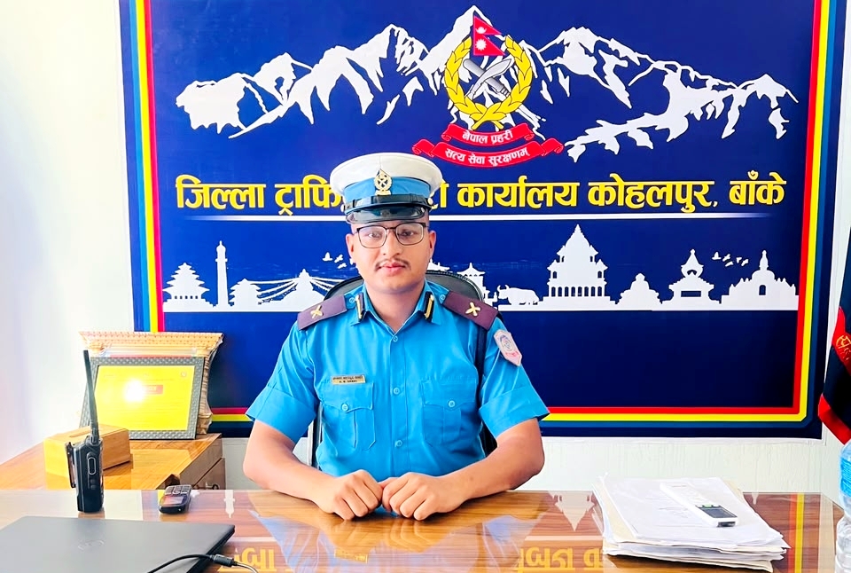 बाँके जिल्लाका ट्राफिक प्रमूख,प्रहरी निरीक्षक कनकबहादुर शाही ‘बेस्ट ट्राफिक पुलिस अफ द मन्थ’ घोषित,